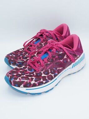 Brooks Adrenaline GTS 22 Pink Leopard Print Running Shoes Women's Size 10